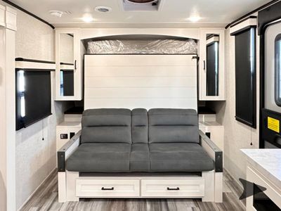 2025 Jayco Jay Feather — photo 40 view