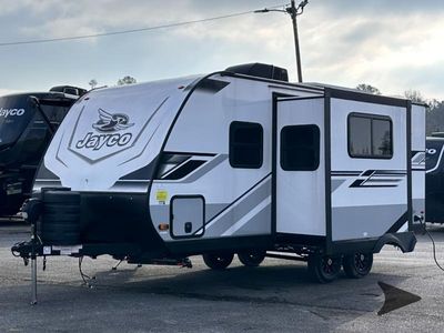 2025 Jayco Jay Feather — photo 10 view