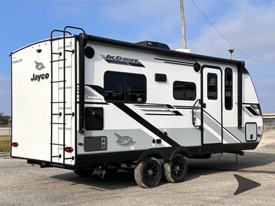 2025 Jayco Jay Feather — photo 15 view