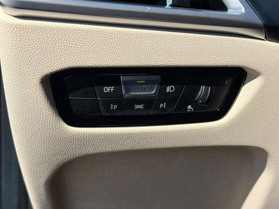 2025 BMW 3 Series — photo 36 view