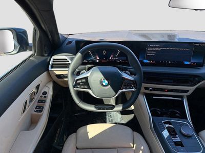 2025 BMW 3 Series — photo 17 view