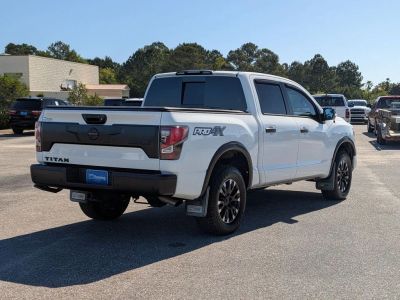 2021 Nissan Titan — detail view