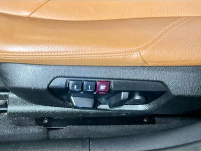 2015 BMW 3 Series - Photo 13
