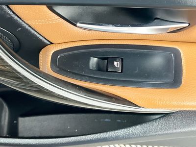 2015 BMW 3 Series - Photo 28