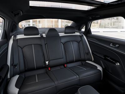 2026 Kia K5 — photo 16 view