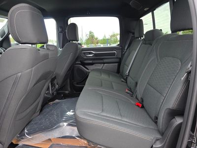 2026 Ram 1500 — photo 8 view