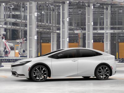 2026 Toyota Prius Plug-in Hybrid — detail view