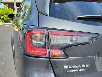 2025 Subaru Outback — photo 10 view