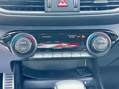 2024 Kia Forte — photo 16 view