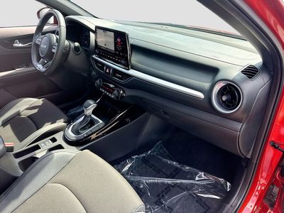 2024 Kia Forte — photo 29 view