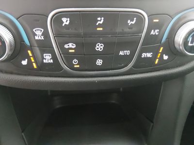 2024 Chevrolet Equinox — photo 18 view