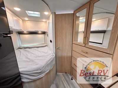 2027 Thor Motor Coach Four Winds - Photo 37