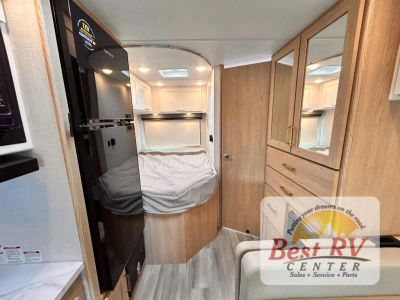 2027 Thor Motor Coach Four Winds - Photo 32