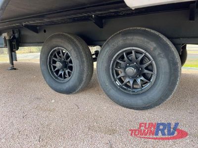 2025 Forest River RV Cherokee Arctic Wolf - Photo 8