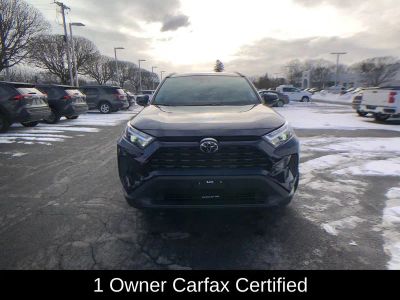 2025 Toyota RAV4 XLE - Photo 9