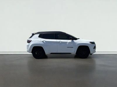 2022 Jeep Compass — side profile view