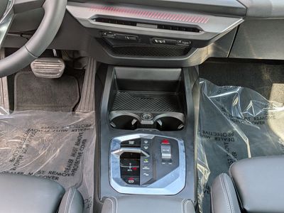 2026 BMW 2 Series — photo 19 view