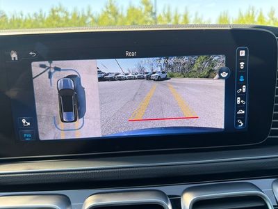 2024 Mercedes-Benz GLS — photo 12 view