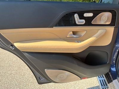 2024 Mercedes-Benz GLS — photo 32 view