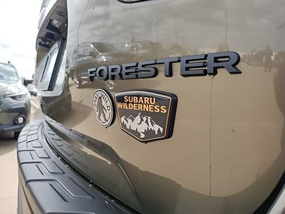 2025 Subaru Forester - Photo 13