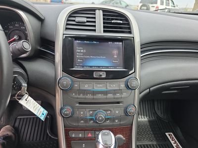 2013 Chevrolet Malibu — photo 11 view