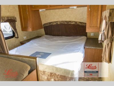 2011 Autumn Ridge 245DS — photo 14 view