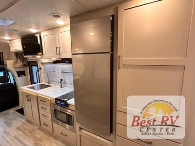 2026 Thor Motor Coach Four Winds Sprinter — photo 90 view