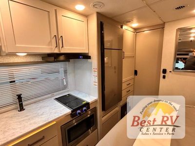2026 Thor Motor Coach Four Winds Sprinter — photo 58 view