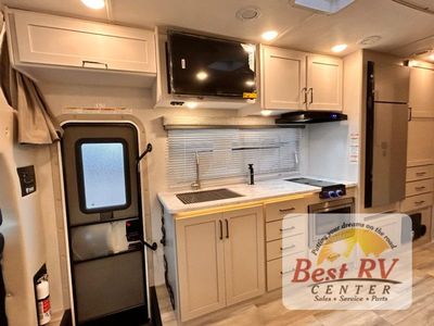 2026 Thor Motor Coach Four Winds Sprinter — photo 34 view