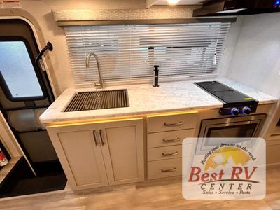 2026 Thor Motor Coach Four Winds Sprinter — photo 38 view