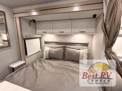 2026 Thor Motor Coach Four Winds Sprinter — photo 52 view
