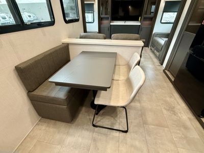 2025 Forest River Rockwood Signature — photo 40 view