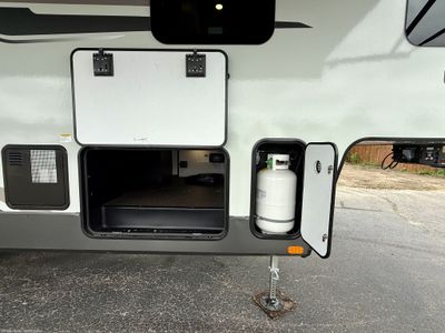 2025 Forest River Rockwood Signature — engine compartment view