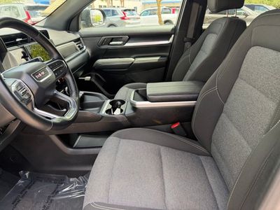 2025 GMC Terrain - Photo 19