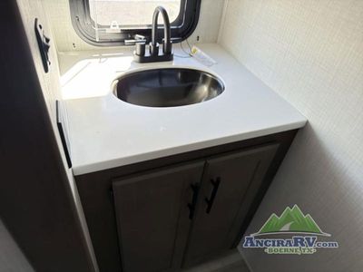 2026 Keystone RV Cougar — photo 17 view