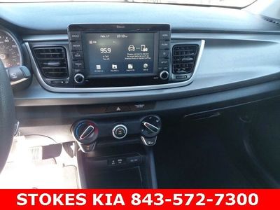 2020 Kia Rio - Photo 11