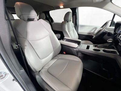 2025 Toyota Sienna - Photo 27
