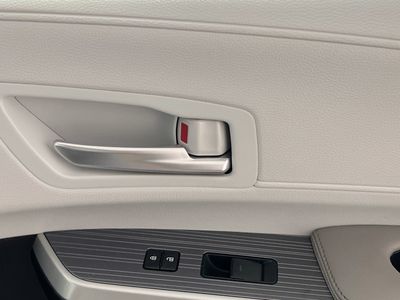 2025 Toyota Sienna - Photo 28