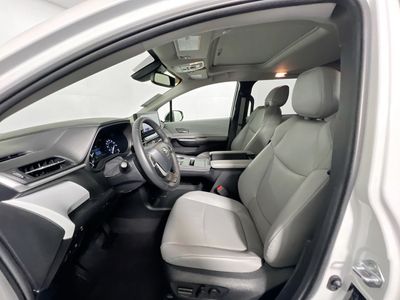 2025 Toyota Sienna - Photo 12