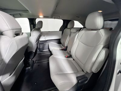 2025 Toyota Sienna - Photo 25