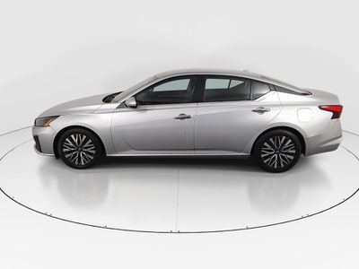 2023 Nissan Altima - Photo 4
