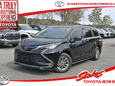 2023 Toyota Sienna - Photo 1