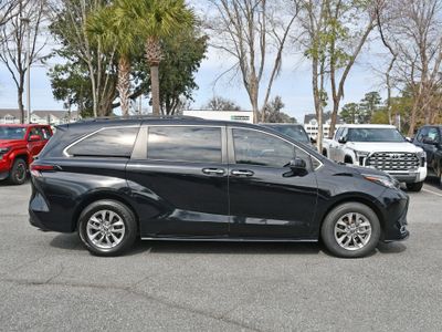2023 Toyota Sienna - Photo 5