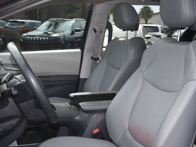 2023 Toyota Sienna - Photo 12