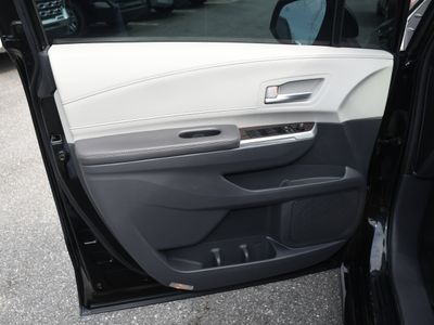 2023 Toyota Sienna - Photo 10