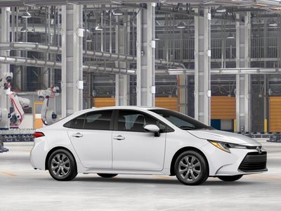 2026 Toyota Corolla — photo 13 view