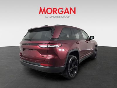 2025 Jeep Grand Cherokee — engine compartment view