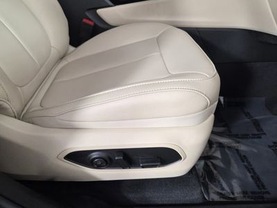 2025 Jeep Grand Cherokee — photo 35 view