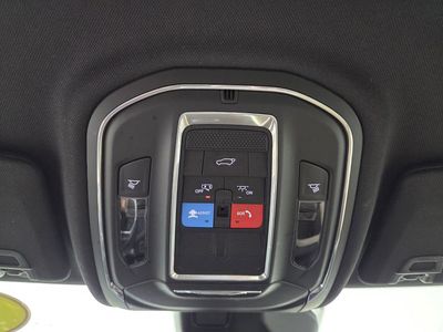 2025 Jeep Grand Cherokee — photo 22 view
