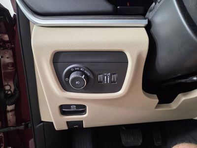 2025 Jeep Grand Cherokee — photo 24 view